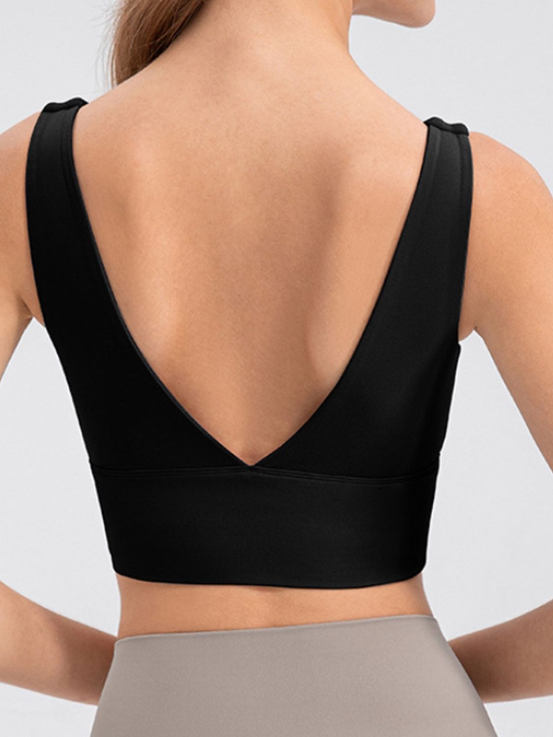 Scoop Neck Wide Strap Active Bra